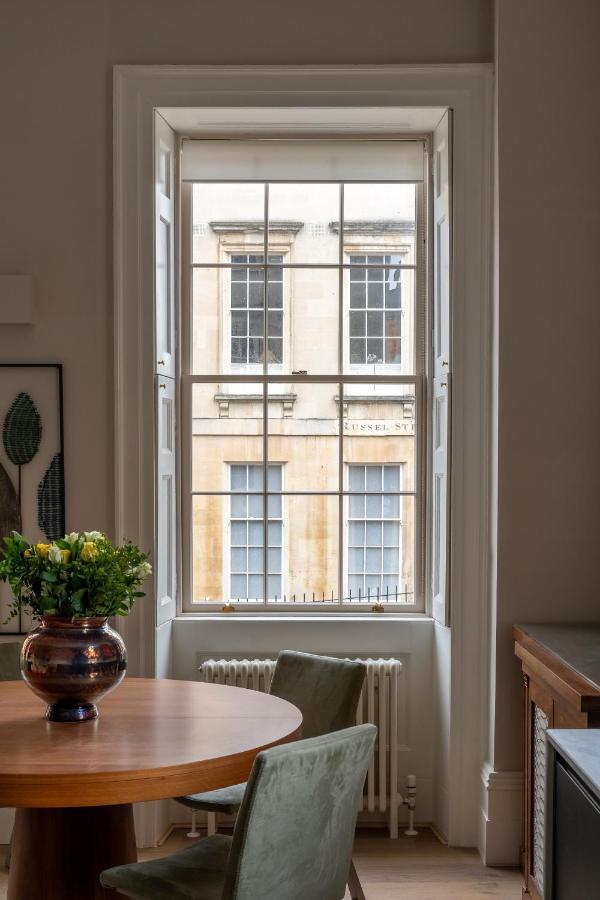Russell House Suites Bath Exteriör bild
