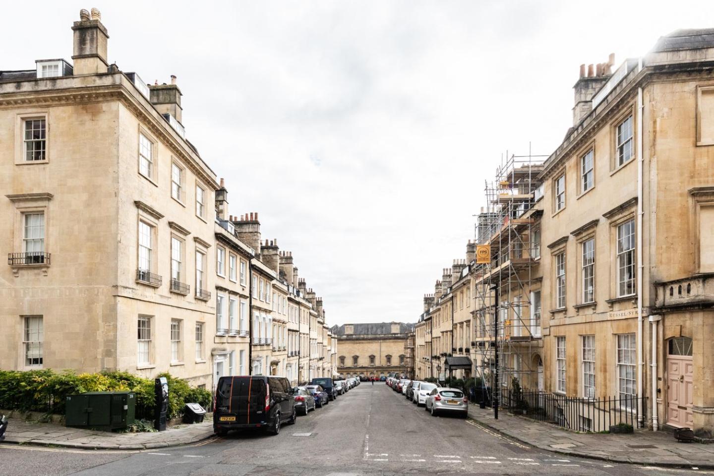 Russell House Suites Bath Exteriör bild