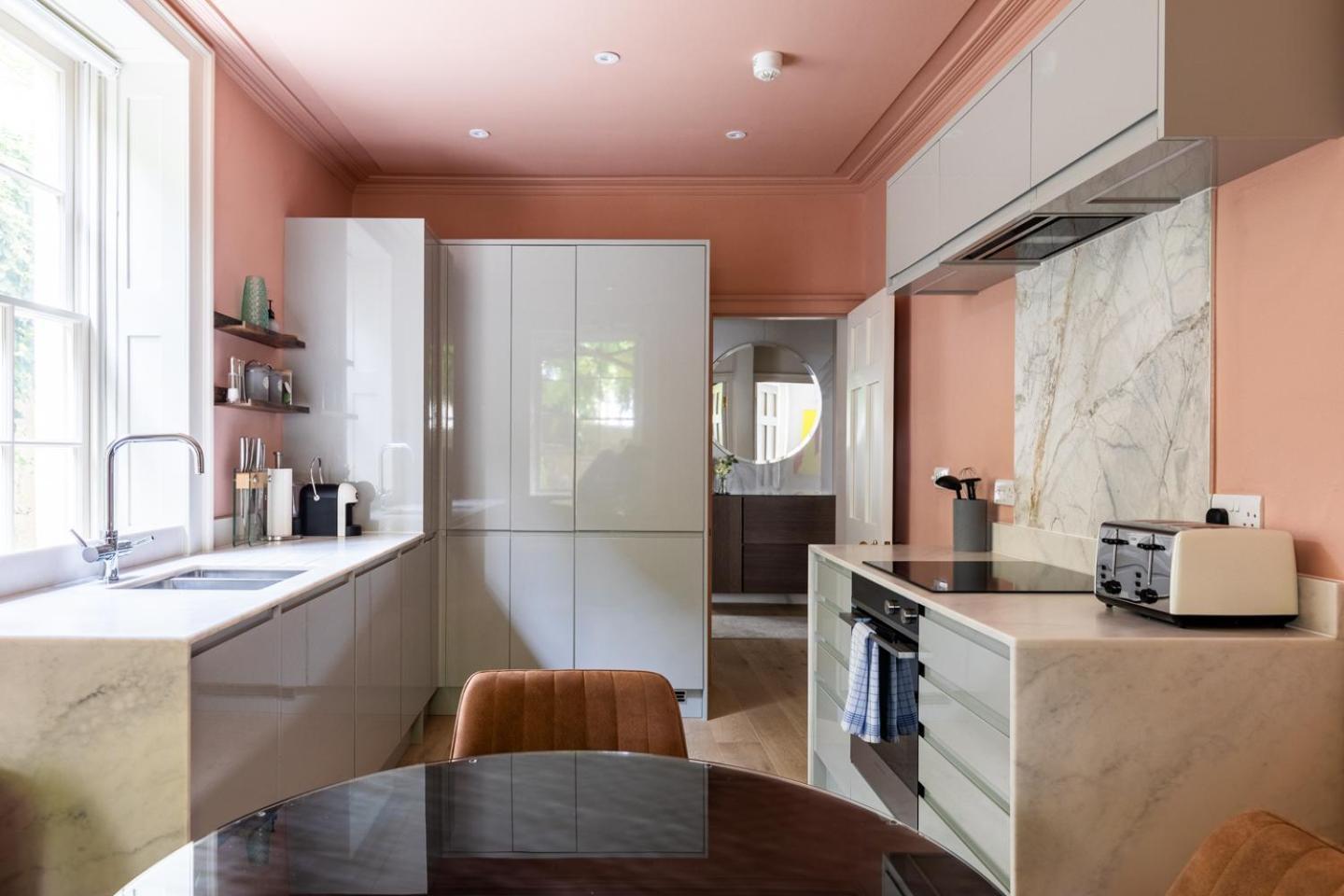 Russell House Suites Bath Exteriör bild